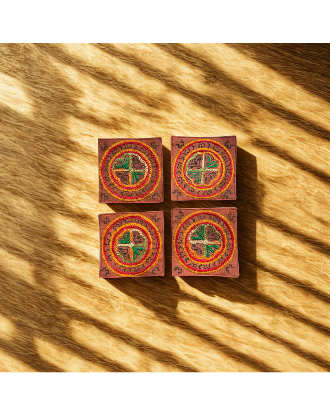 Posavasos textiles Kené (Shipibo-Konibo)